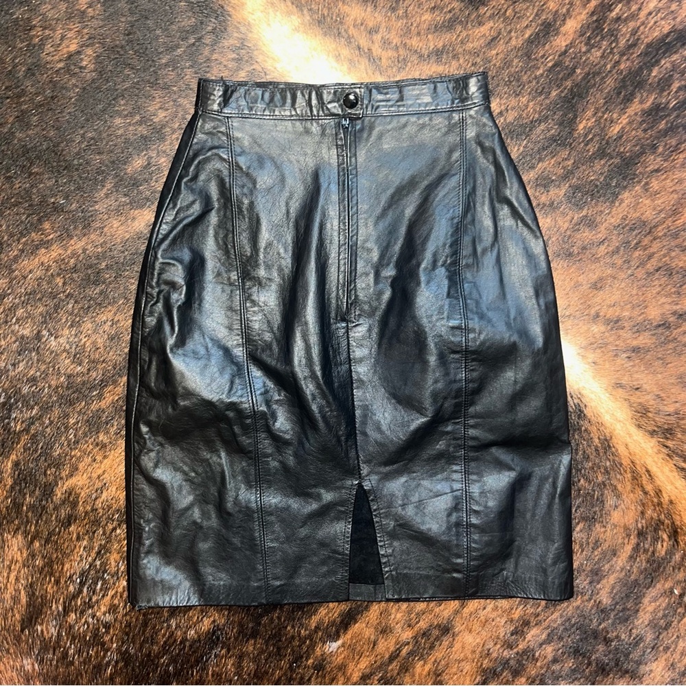 • VTG Black Leather Women's Skirt — as is
